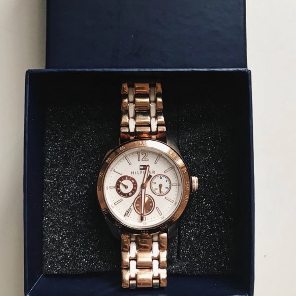 100% original women’s Tommy Hilfiger golden watch